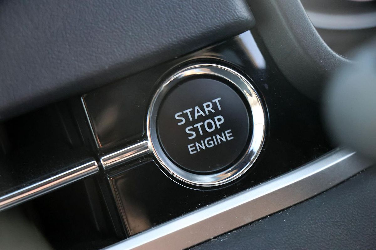 2024 Mitsubishi Outlander Black Edition ZM