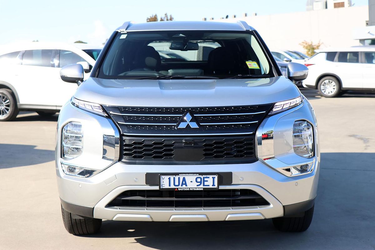 2024 Mitsubishi Outlander LS ZM
