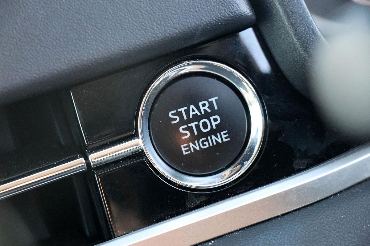 2024 Mitsubishi Outlander LS ZM