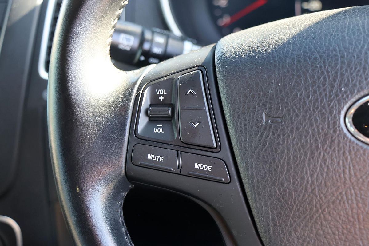 2015 Kia Sorento SLi UM
