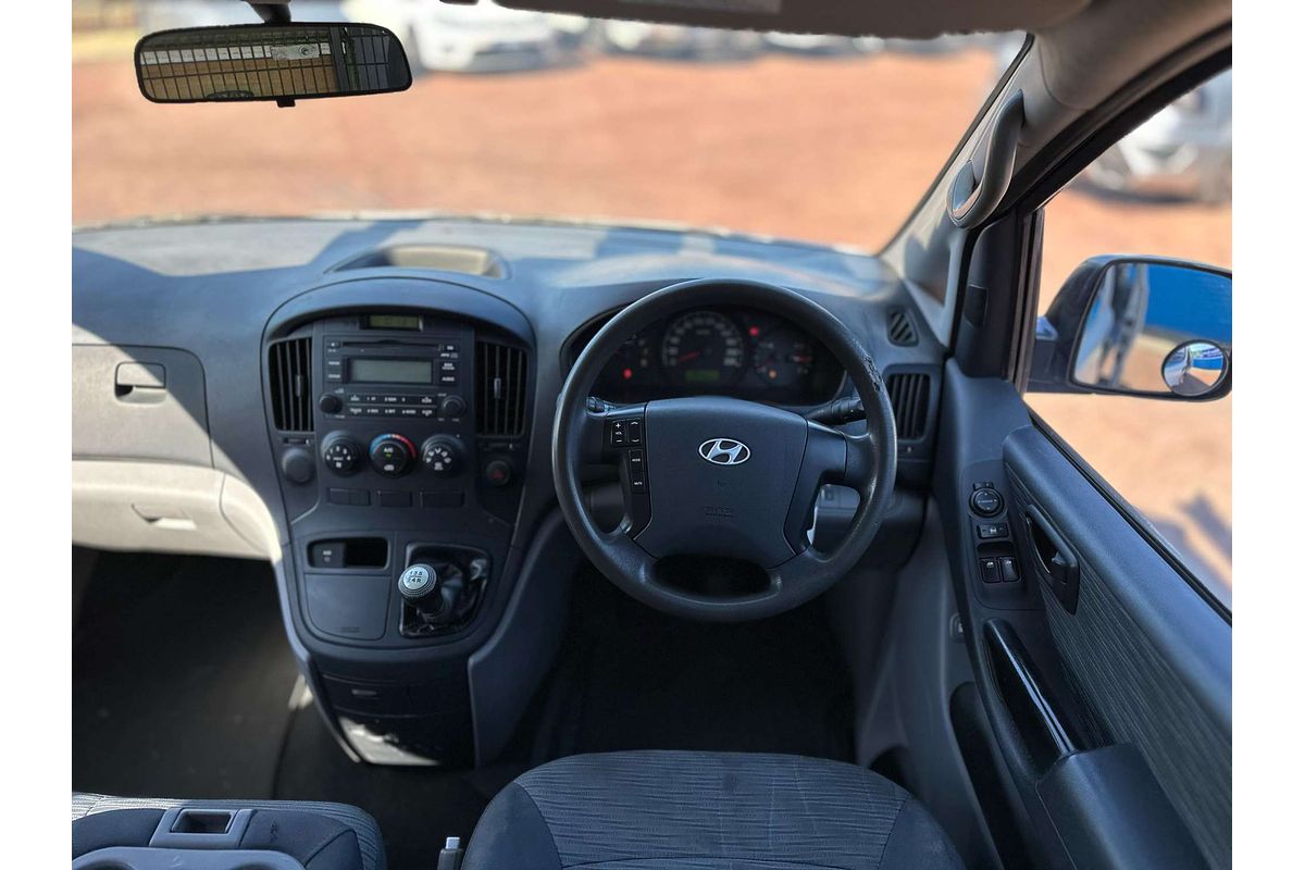 2010 Hyundai iLoad  TQ-V