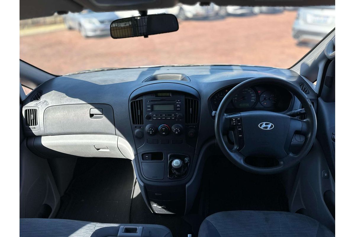 2010 Hyundai iLoad  TQ-V