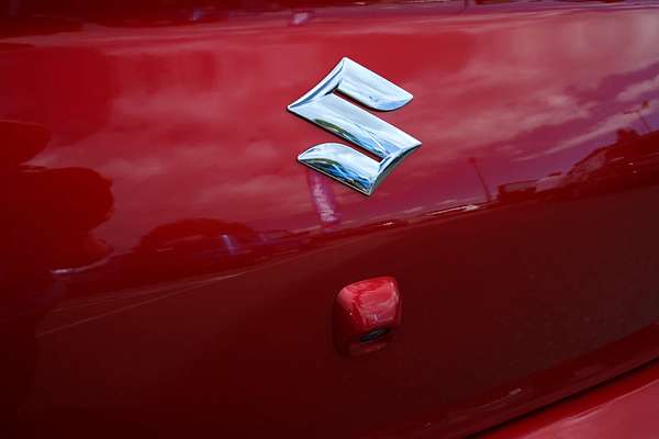 2024 Suzuki Swift Hybrid UZ