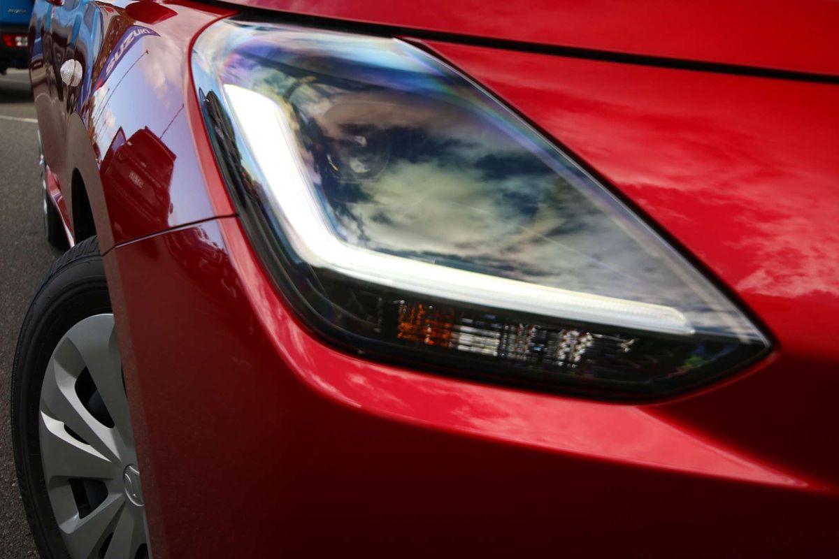 2024 Suzuki Swift Hybrid UZ