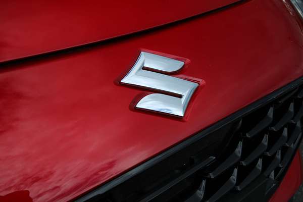 2024 Suzuki Swift Hybrid UZ