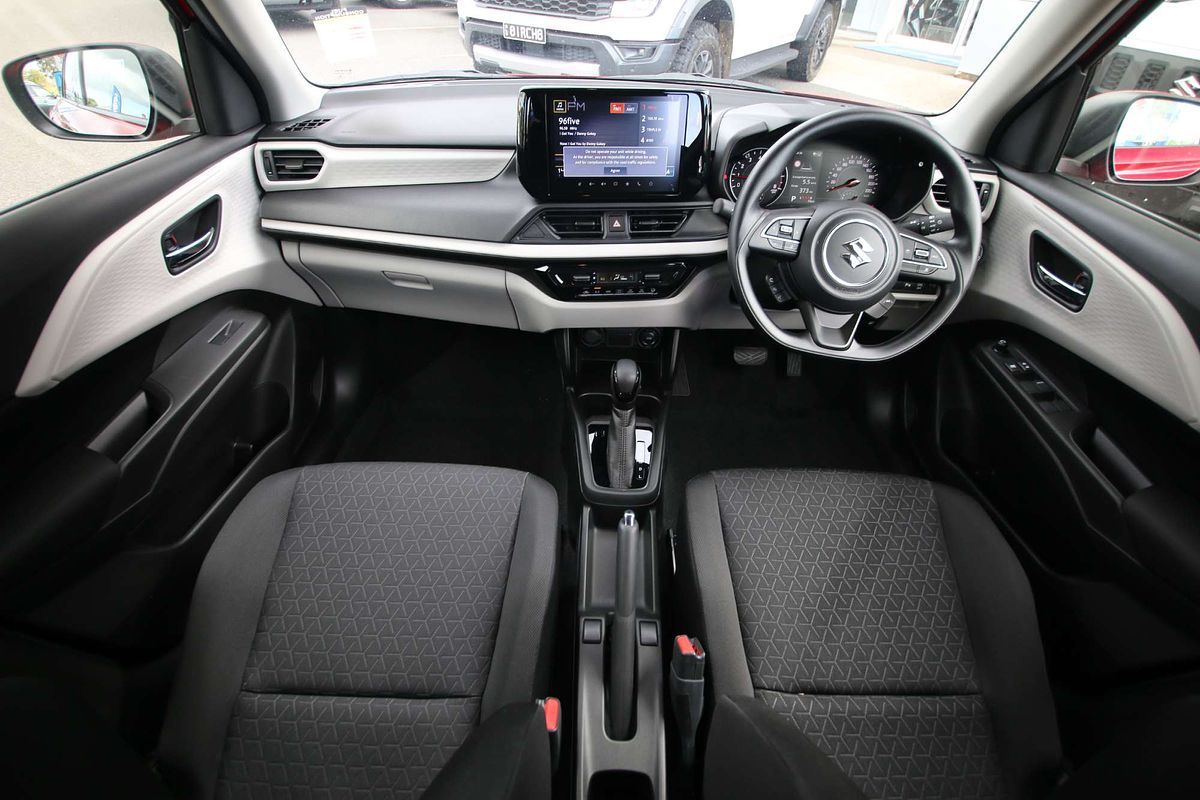 2024 Suzuki Swift Hybrid UZ
