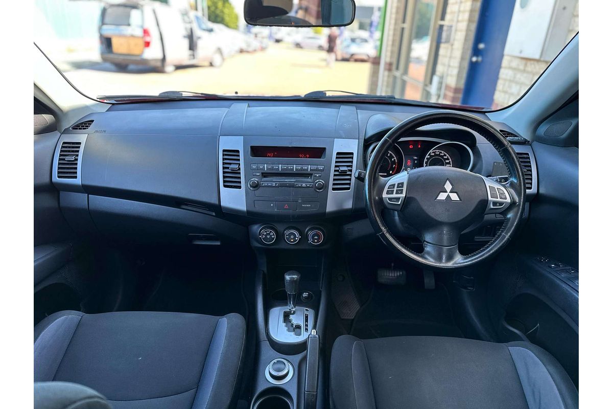 2010 Mitsubishi Outlander LS ZH