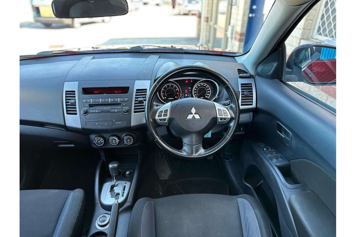 2010 Mitsubishi Outlander LS ZH
