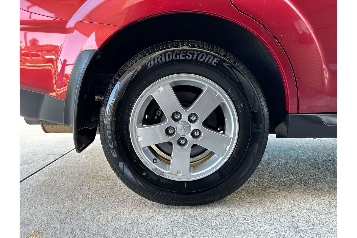 2010 Mitsubishi Outlander LS ZH