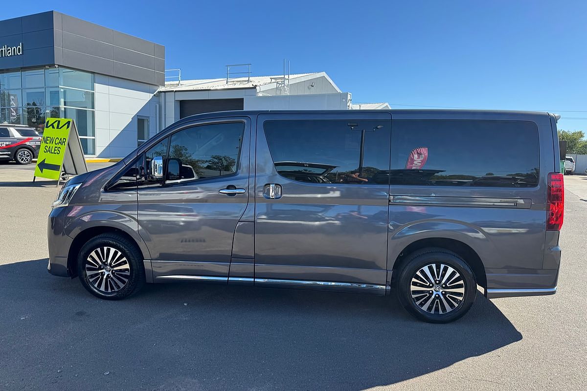 2019 Toyota Granvia VX GDH303R