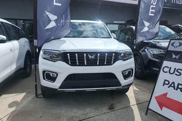 2024 Mahindra Scorpio Z8L