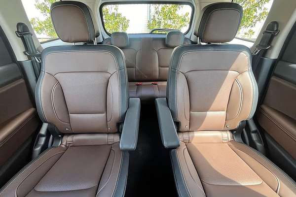 2024 Mahindra Scorpio Z8L