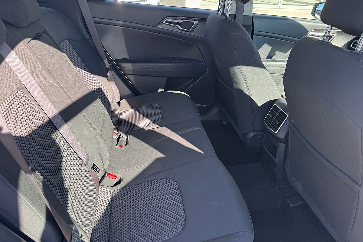 2024 Kia Sportage S NQ5