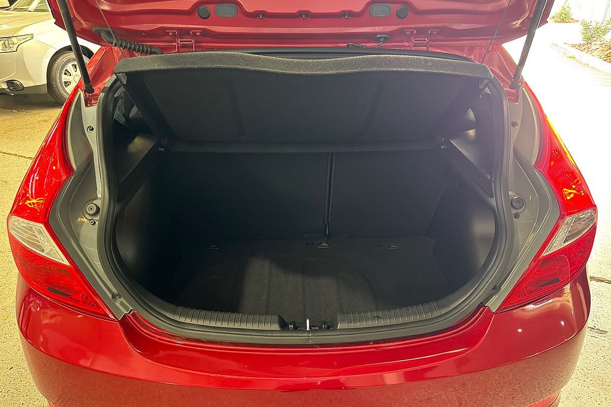 2018 Hyundai Accent Sport RB6