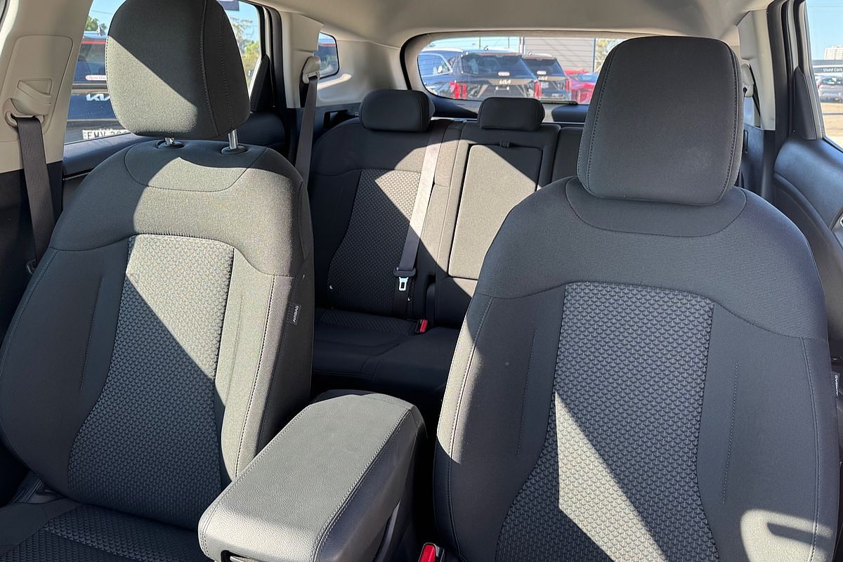 2024 Kia Sportage S NQ5