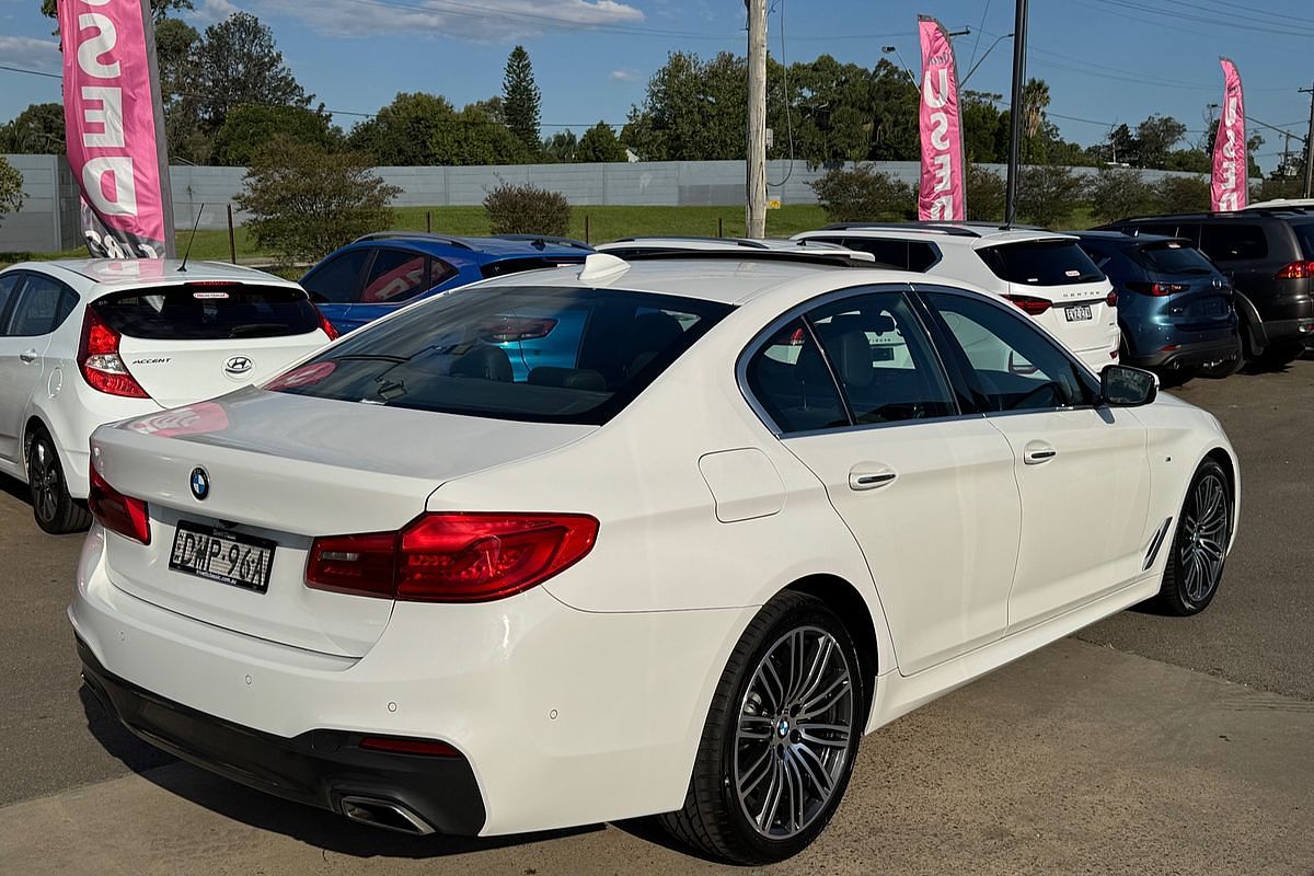2016 BMW 5 Series 520d M Sport G30