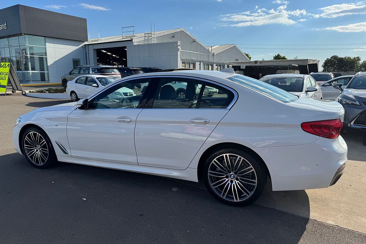 2016 BMW 5 Series 520d M Sport G30