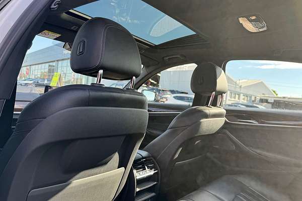 2016 BMW 5 Series 520d M Sport G30