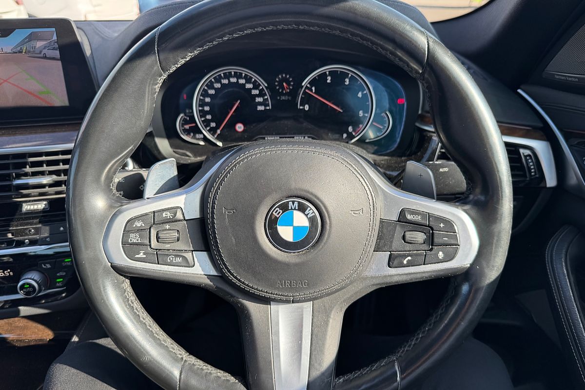 2016 BMW 5 Series 520d M Sport G30