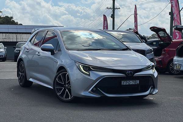 2020 Toyota Corolla ZR Hybrid ZWE211R