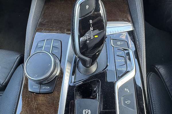 2016 BMW 5 Series 520d M Sport G30