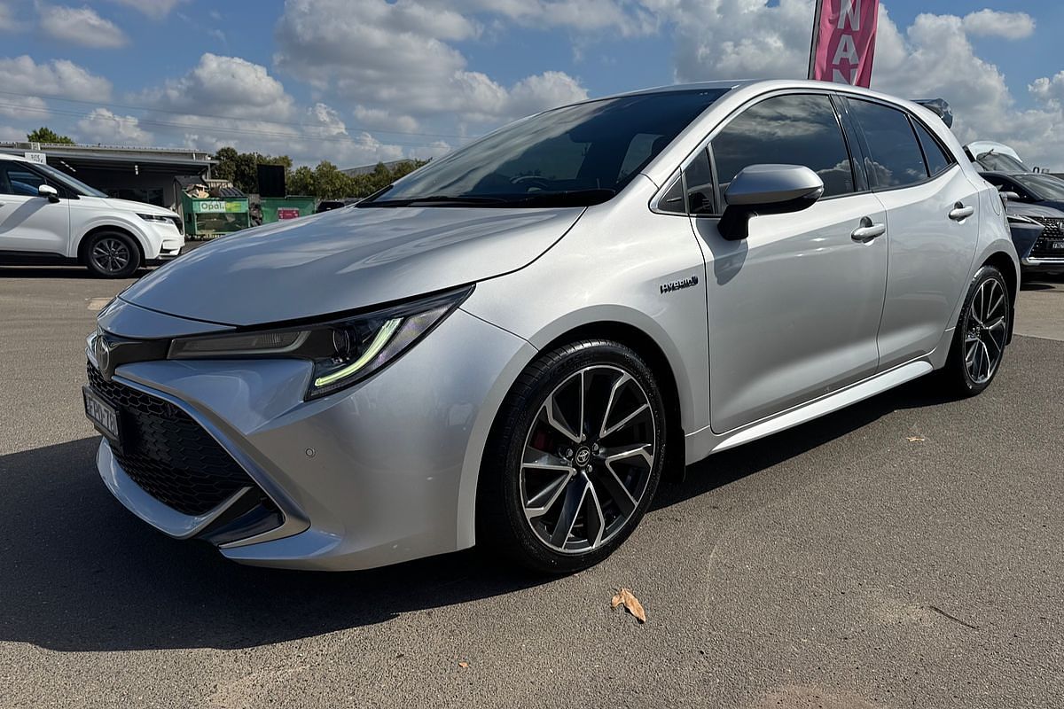2020 Toyota Corolla ZR Hybrid ZWE211R