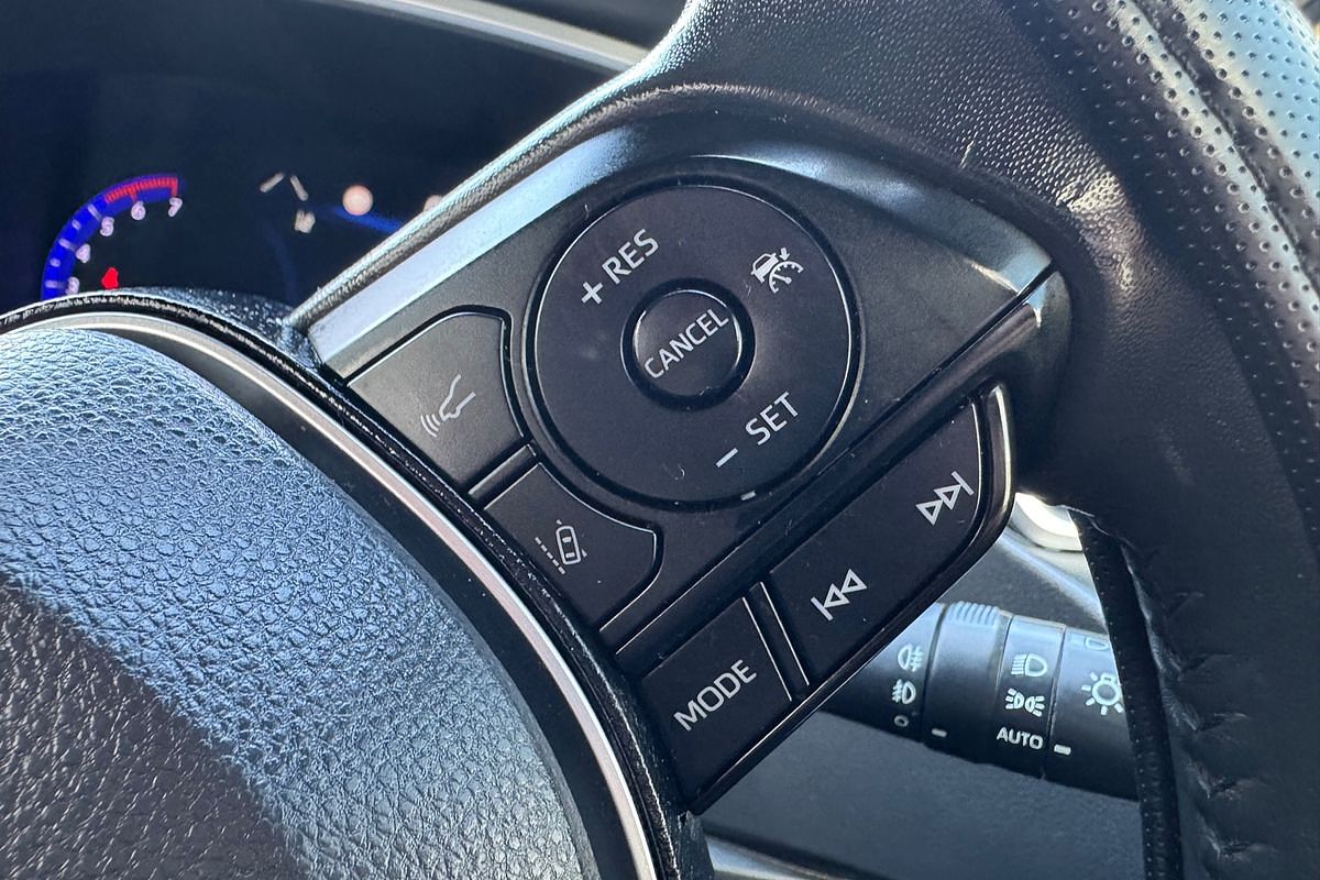 2020 Toyota Corolla ZR Hybrid ZWE211R