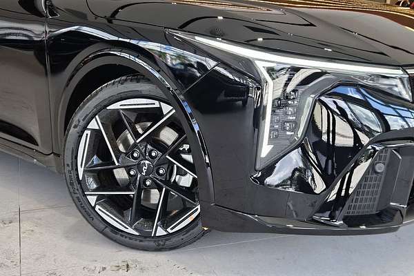 2024 Kia K4 GT-Line CL4m