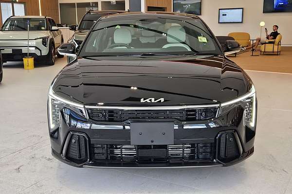 2024 Kia K4 GT-Line CL4m