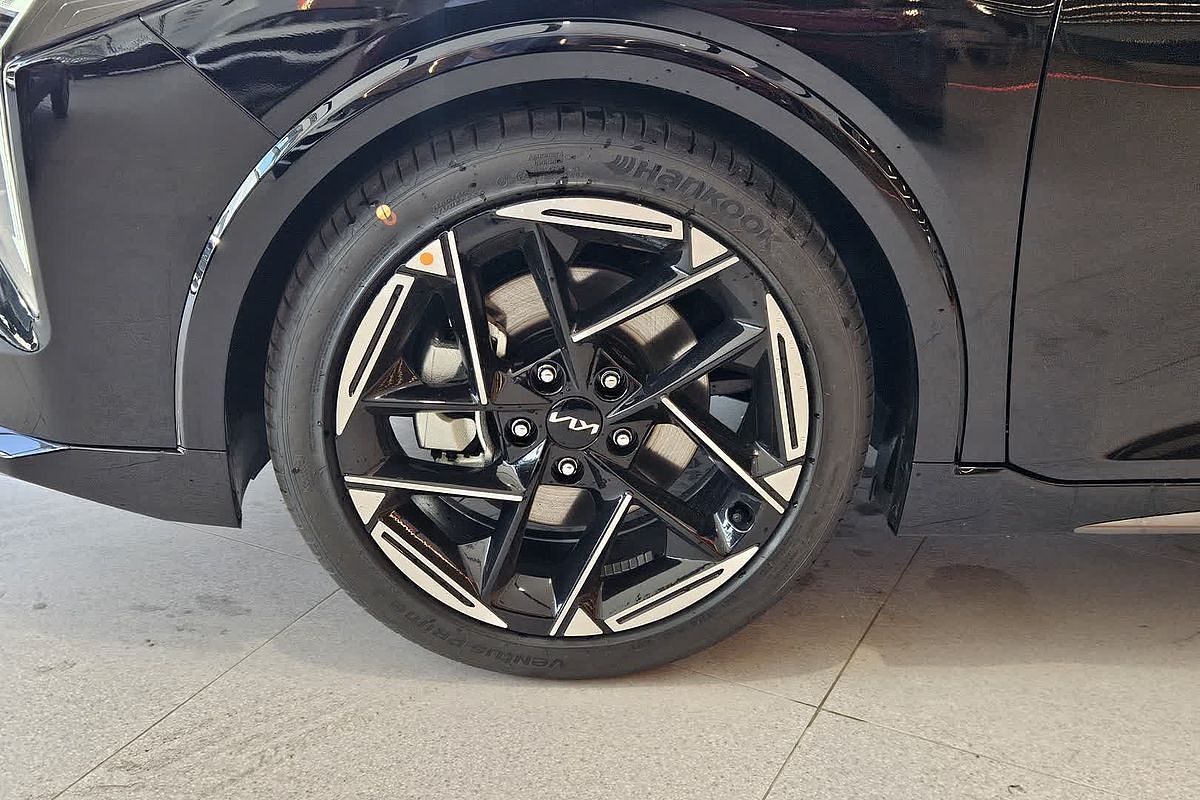 2024 Kia K4 GT-Line CL4m