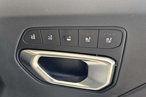 2024 Kia K4 GT-Line CL4m