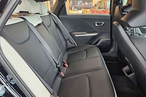 2024 Kia K4 GT-Line CL4m