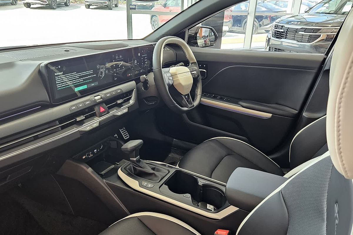 2024 Kia K4 GT-Line CL4m