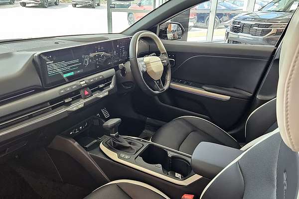 2024 Kia K4 GT-Line CL4m