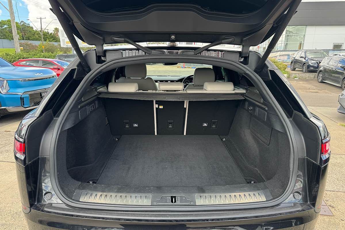 2017 Land Rover Range Rover Velar D300 SE L560