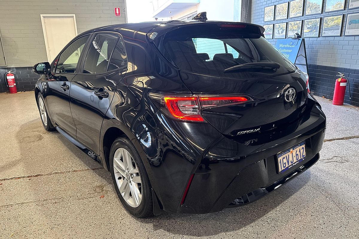 2019 Toyota Corolla Ascent Sport MZEA12R