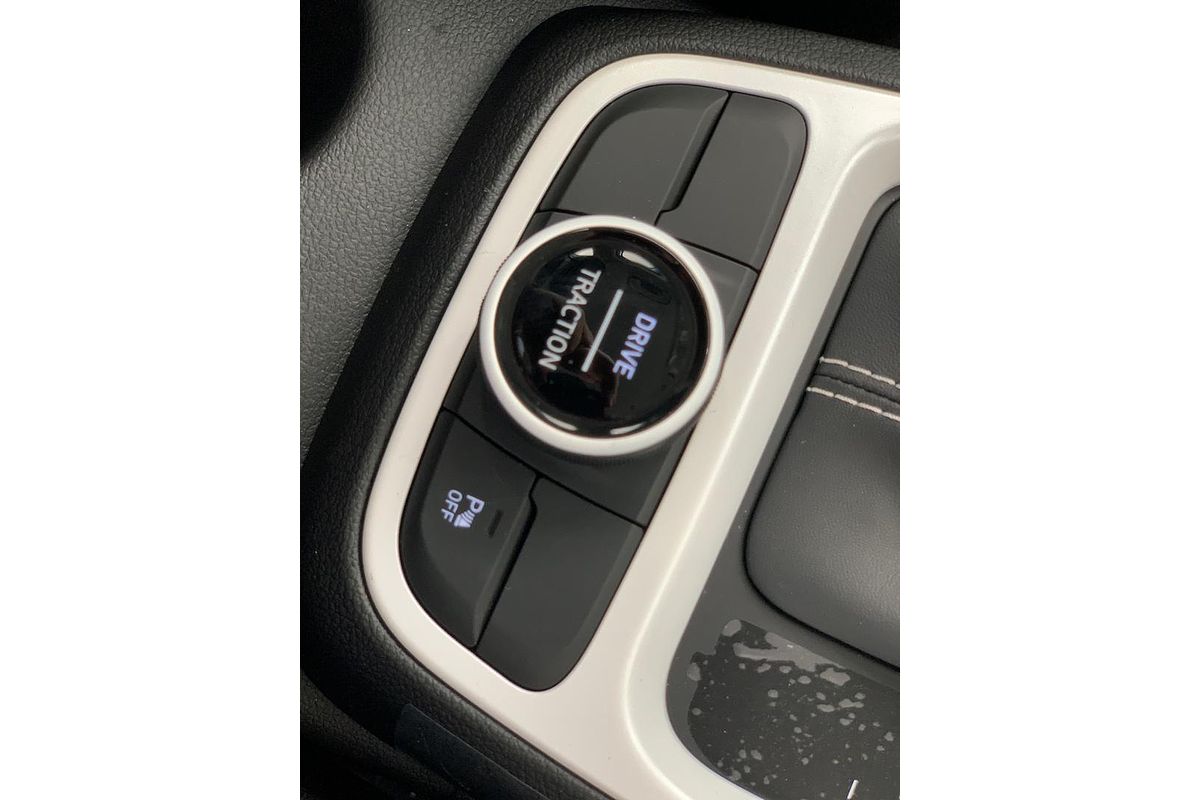 2025 Hyundai Venue Active QX.V5
