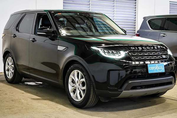 2019 Land Rover Discovery SD6 SE Series 5