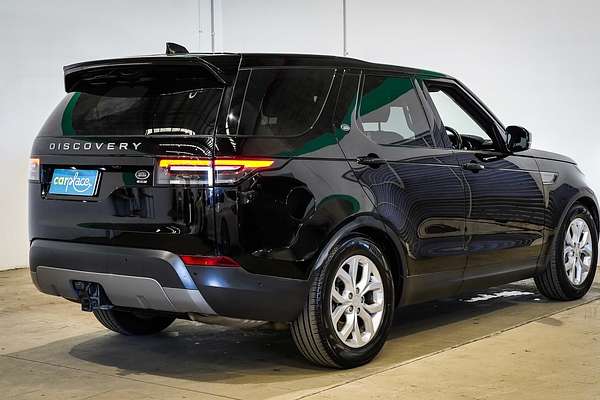 2019 Land Rover Discovery SD6 SE Series 5