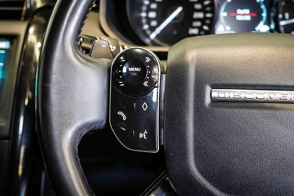 2019 Land Rover Discovery SD6 SE Series 5