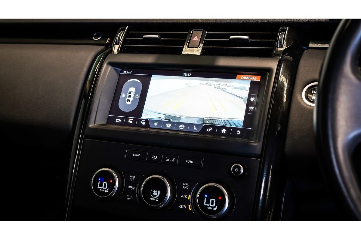 2019 Land Rover Discovery SD6 SE Series 5
