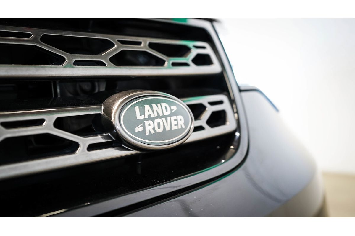 2019 Land Rover Discovery SD6 SE Series 5