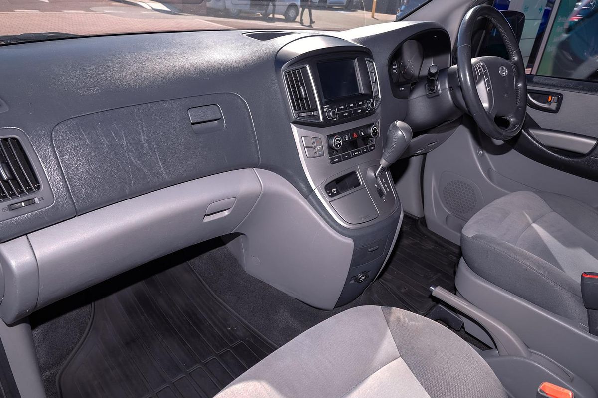 2016 Hyundai iMax TQ3-W Series II