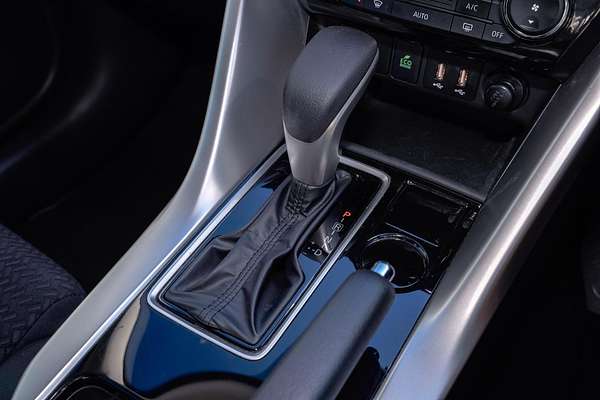 2023 Mitsubishi Eclipse Cross ES YB