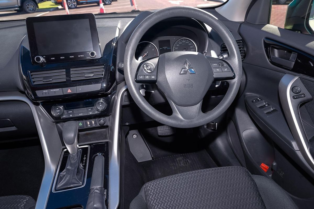 2023 Mitsubishi Eclipse Cross ES YB