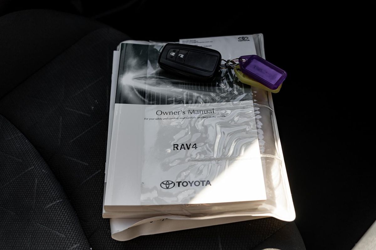 2021 Toyota RAV4 GXL AXAH52R