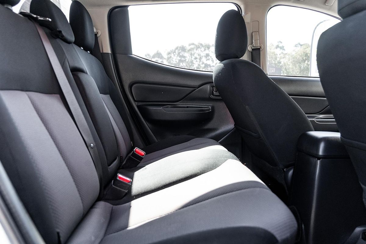 2018 Mitsubishi Triton GLX MR 4X4