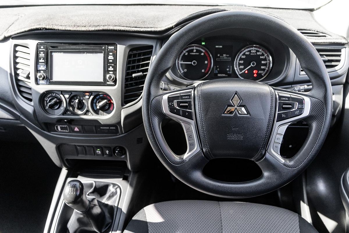 2018 Mitsubishi Triton GLX MR 4X4