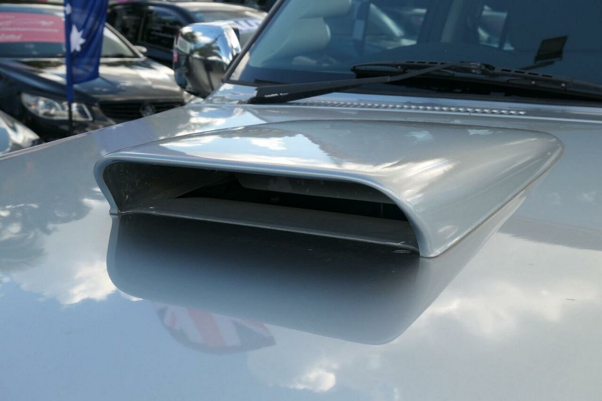 2012 Nissan Patrol ST GU 8