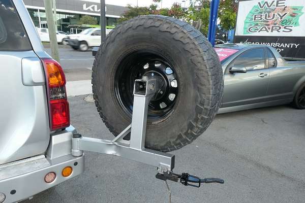 2012 Nissan Patrol ST GU 8